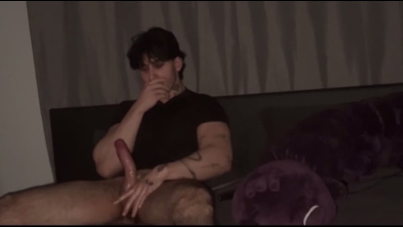 JustTheGays thumbnail for Late night jerk off and cumming over myself – Manny (manny11x)