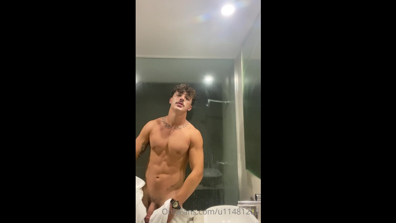 JustTheGays thumbnail for Having a shower and showing off my body – Seaton Reid (whoisseaton)