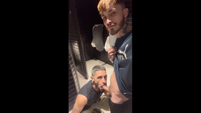 thumbnail for Hariel Dias (hariel_xxx) fucks Shulxxx in a public bathroom