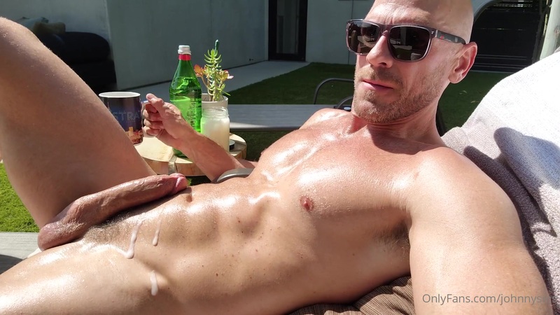 JustTheGays thumbnail for Jerking off outside and cumming over myself – Johnny Sins