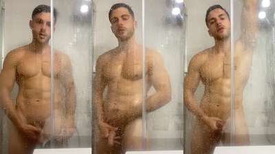 JustTheGays thumbnail for Guillechoa feels himself up in the shower – 05