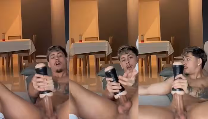 JustTheGays thumbnail for Alex Mendes (Alexwm10) fucks his toy