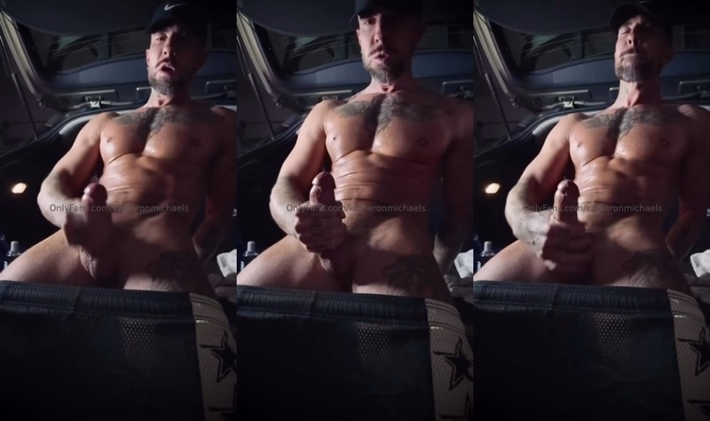 onlytwinks thumbnail for Quick late night jerk off outdoors – Kameron Michaels (kameronmichaels)
